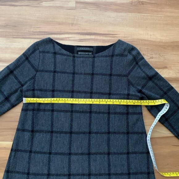 Tahari Extra Fine Merino Wool Women’s Small Sweater Dark Gray Black Plaid - Picture 2 of 8